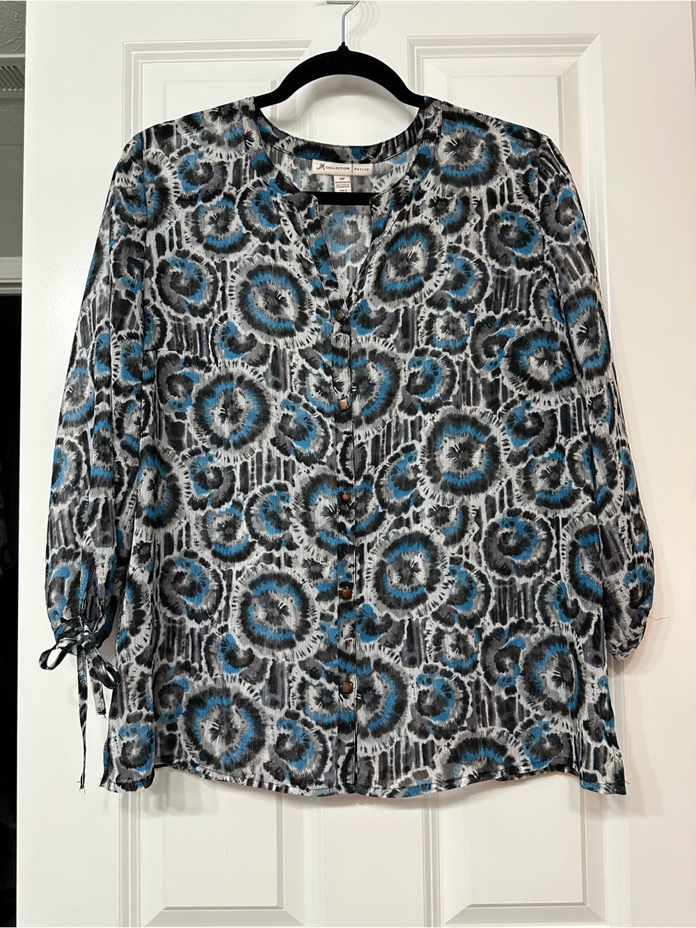 JM Collection Black, Gray & Blue Tie-Dye Button Front Blouse